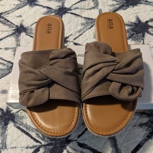 A.N.A Sandals NWOT